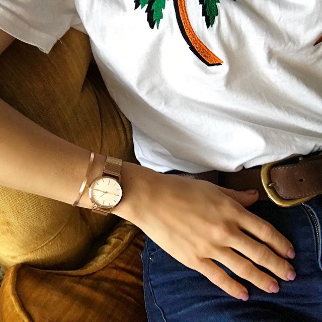 Rose gold 30mm unbranded simple watch with 15mm milanese mesh band - freedom to exist