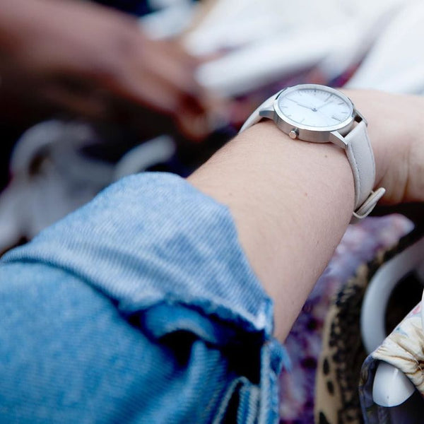 fte3005 Silver & Grey Gray Leather Womens/Ladies Minimalist Vintage inspired Watch